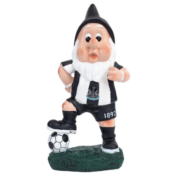 TM-04205-Newcastle-United-FC-On-The-Ball-Gnome-1 Official Newcastle United FC On The Ball Gnome