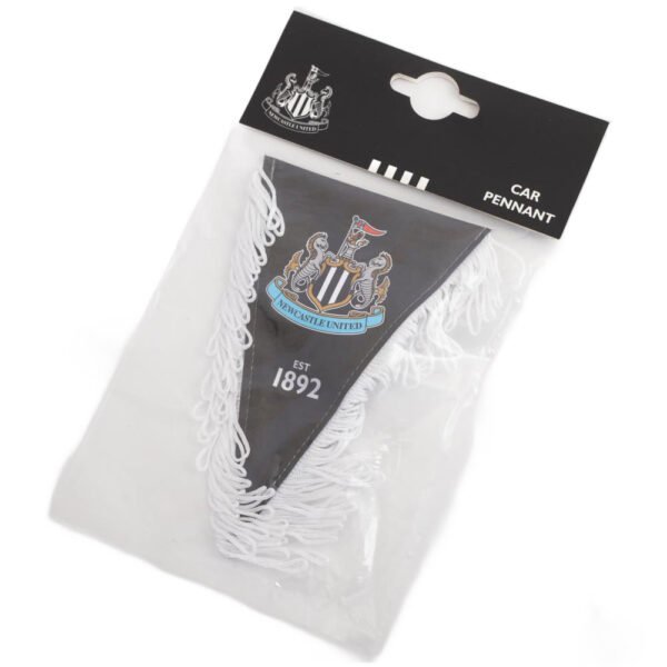 TM-04214-Newcastle-United-FC-Triangular-Mini-Pennant-3 Official Newcastle United FC Triangular Mini Pennant