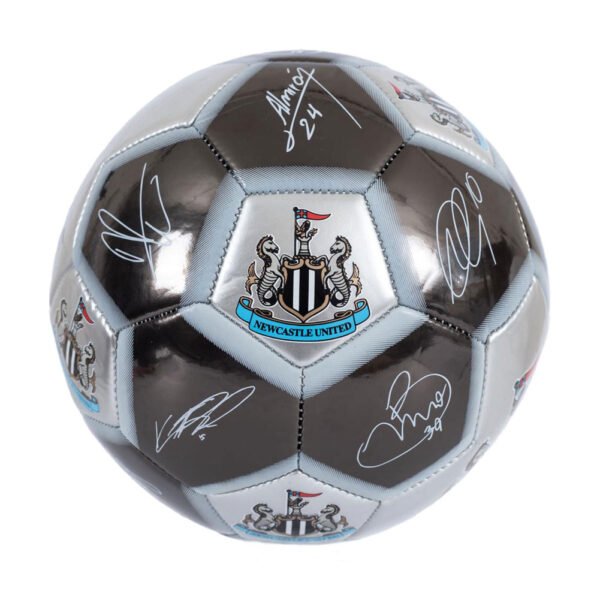 TM-04616-Newcastle-United-FC-Sig-26-Skill-Ball-2 Official Newcastle United FC Sig 26 Skill Ball