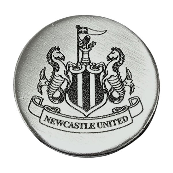 TM-07194-Newcastle-United-FC-Antique-Keyring-Badge-Set-2 Official Newcastle United FC Antique Keyring & Badge Set